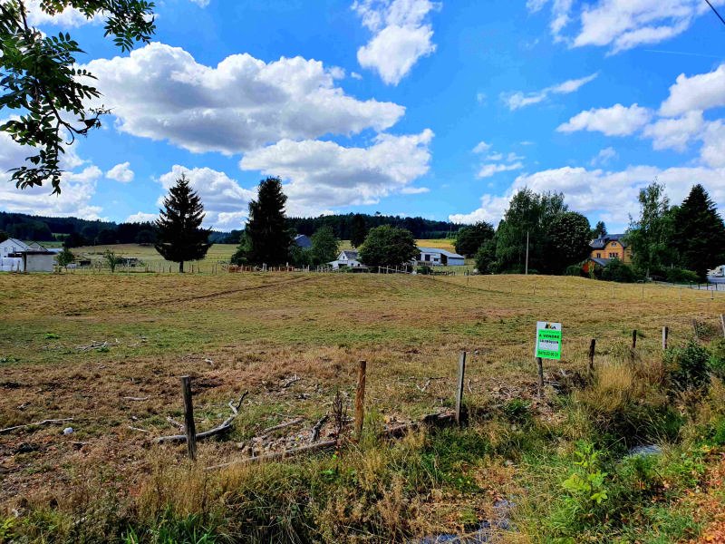 Grand terrain à bâtir