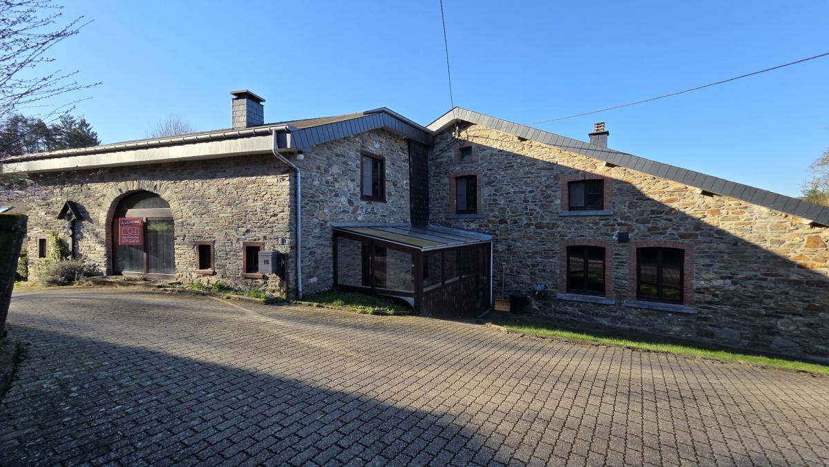 Maison typique Ardennaise, au coeur d'un charmant village